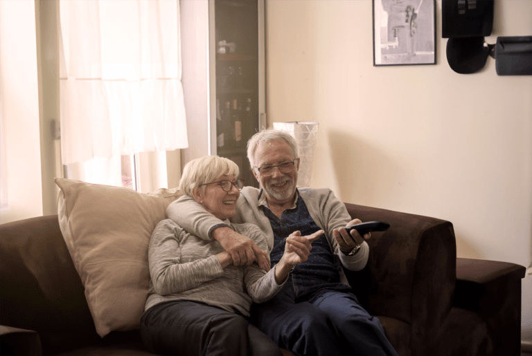 Joyful Holidays with Memory Lane TV: Navigating the Season for Loved Ones with Dementia